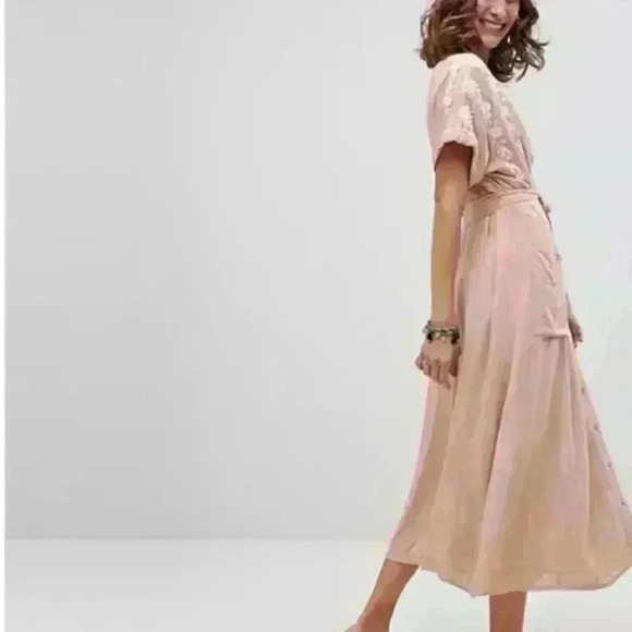 FP Love You to Love You Midi Floral
Blush Dress SMALL - Picture 6 of 16